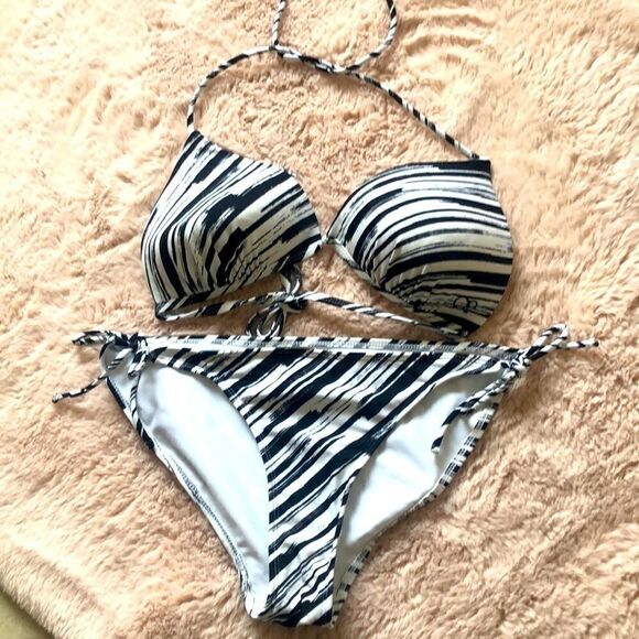 OP black and white striped bikini top bottom - Picture 1 of 6